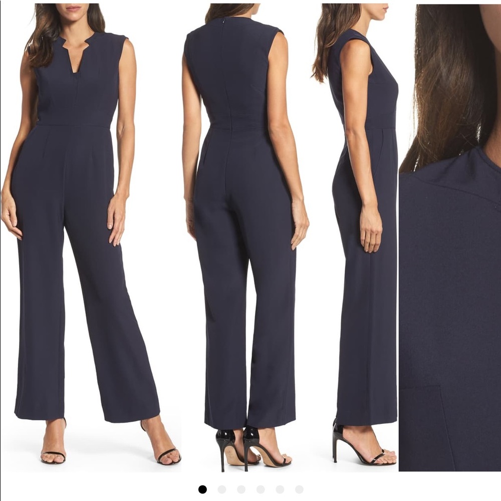 LIKE NEW Classic Navy Tahari Sleeveless Jumpsuit